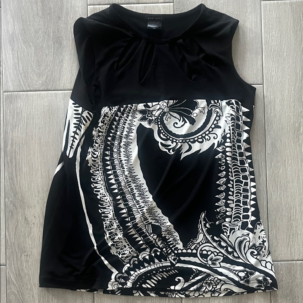 eva varro Black and White Sleeveless Printed Tank Top